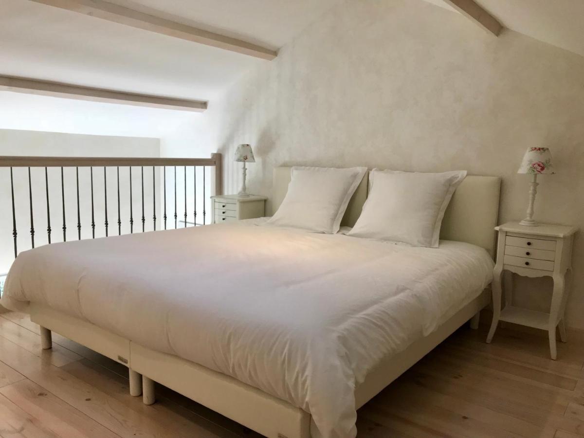 Domaine De La Sabliere Bed and Breakfast Thiviers Exteriör bild